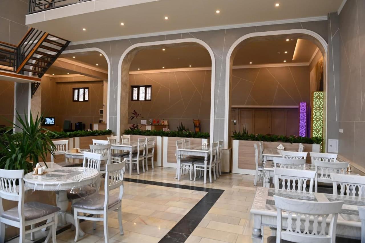 Hotel Atlas Elite Tasjkent Buitenkant foto